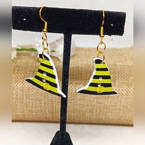 Halloween witch hat earrings